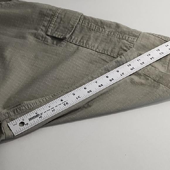 Khaki Green Outdoor Lifestyle Cargo Shorts Lightweight Stretch - Picture 9 of 12